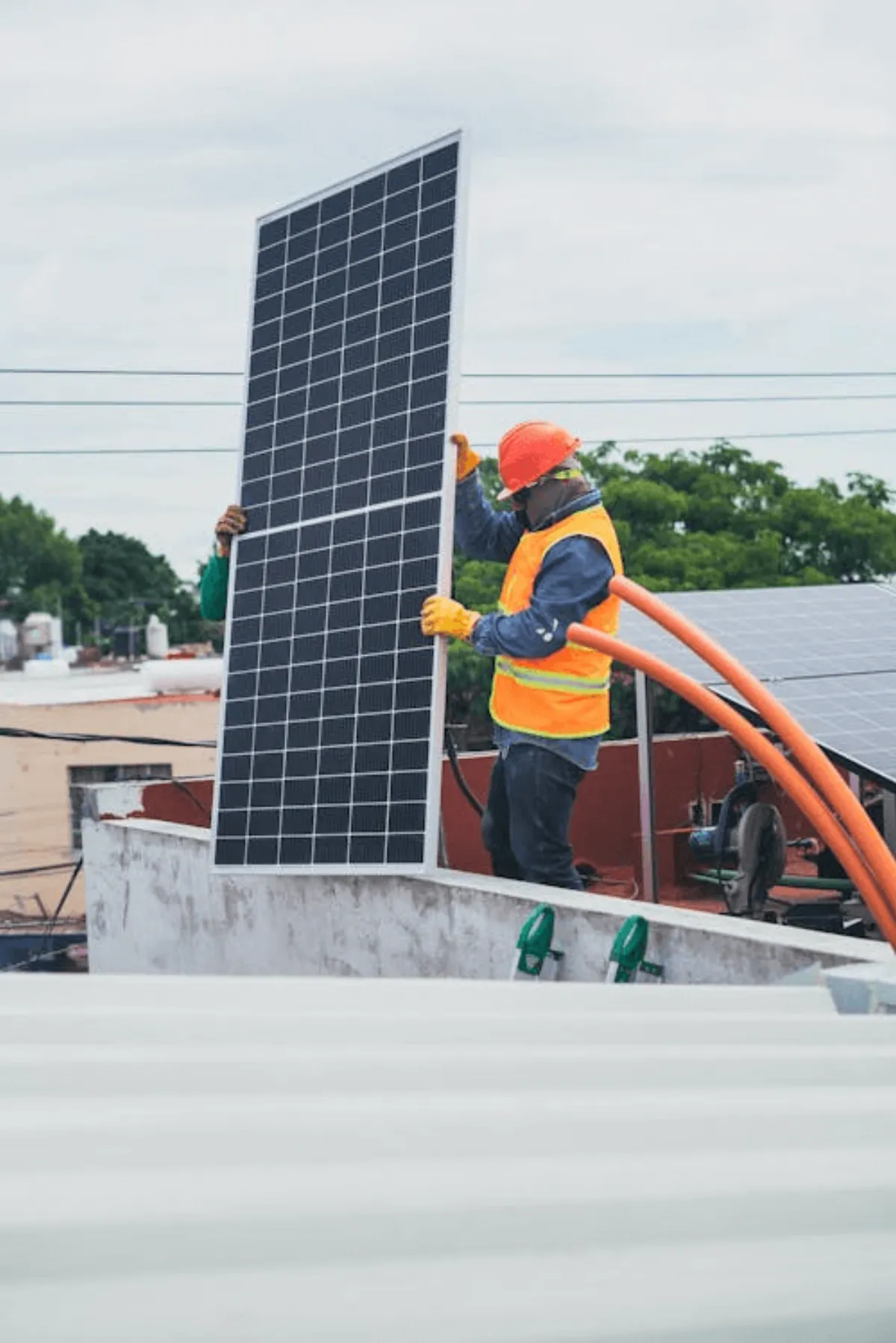400 kW Rooftop Solar Plant